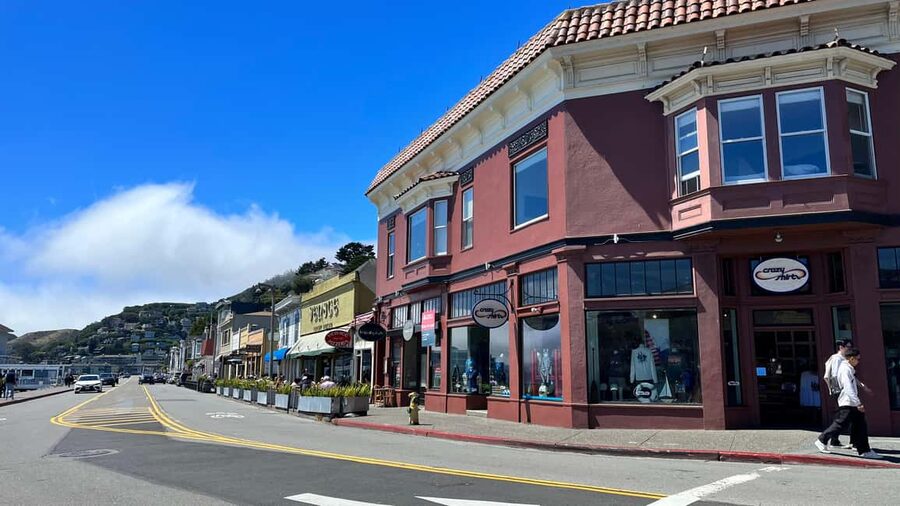 San Francisco: Muir Woods & Sausalito Tour with Ferry Option - The guided bike tour option