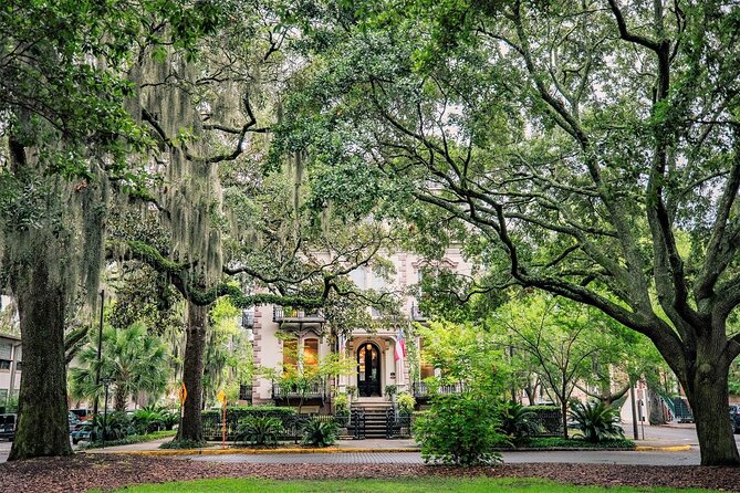 Savannah First Squares Culinary & Cultural Walking Food Tour - Key points for deciding quickly