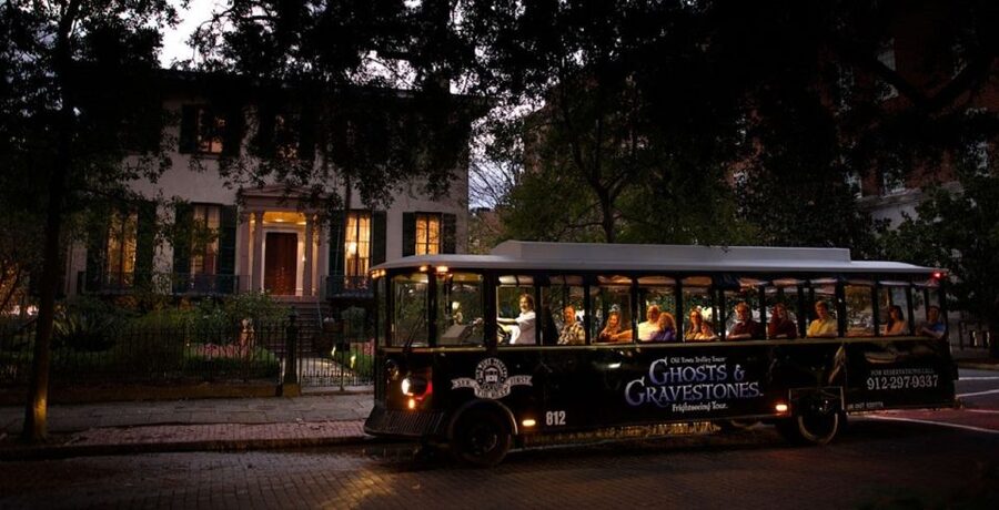 Savannah: Ghosts and Gravestones Tour with Low House Entry - Who will enjoy this Savannah ghost tour?