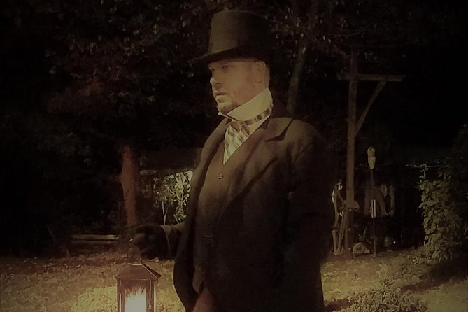 Savannah History and Haunts Candlelit Ghost Walking Tour - Who will enjoy it most
