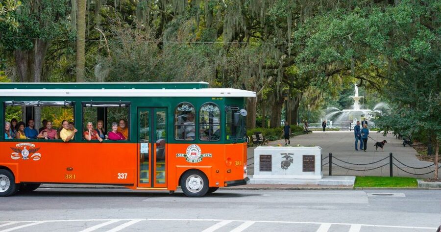 Savannah: Old Town Hop-On Hop-Off Trolley Tour - Davenport House and Colonial Park Cemetery