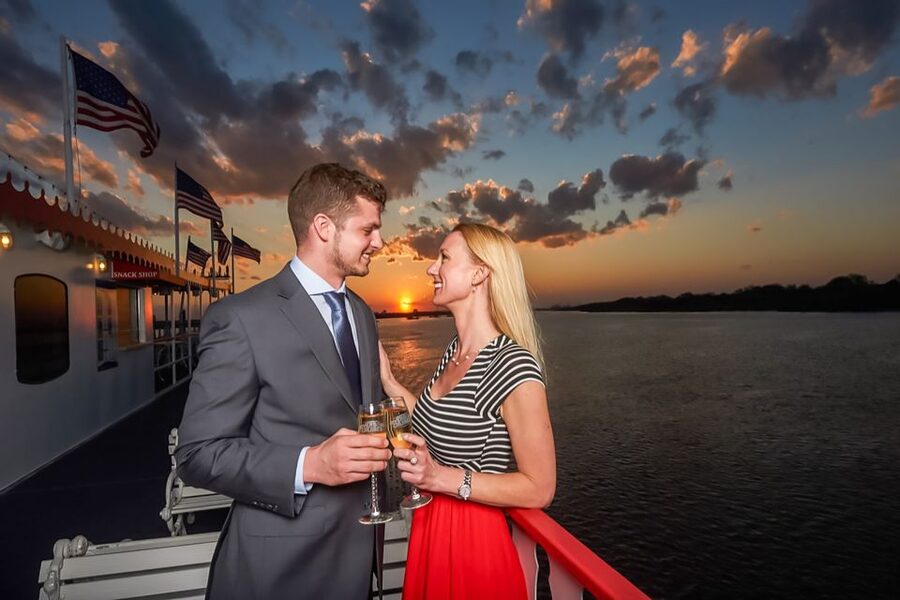 Savannah: Riverboat Sunset Cruise - Food, drinks, and onboard costs