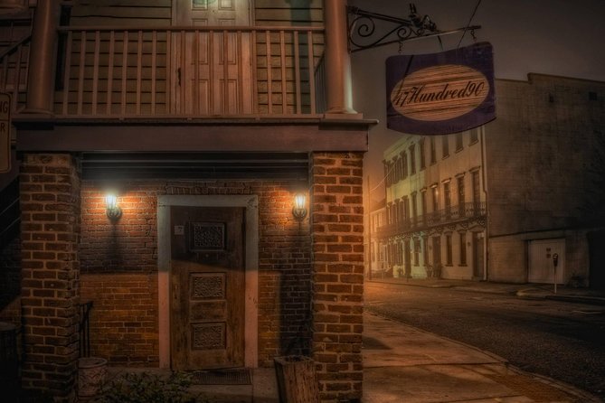 Savannah's Ghost City "Dead of Night" Walking Night Tour - What the storytelling is really like