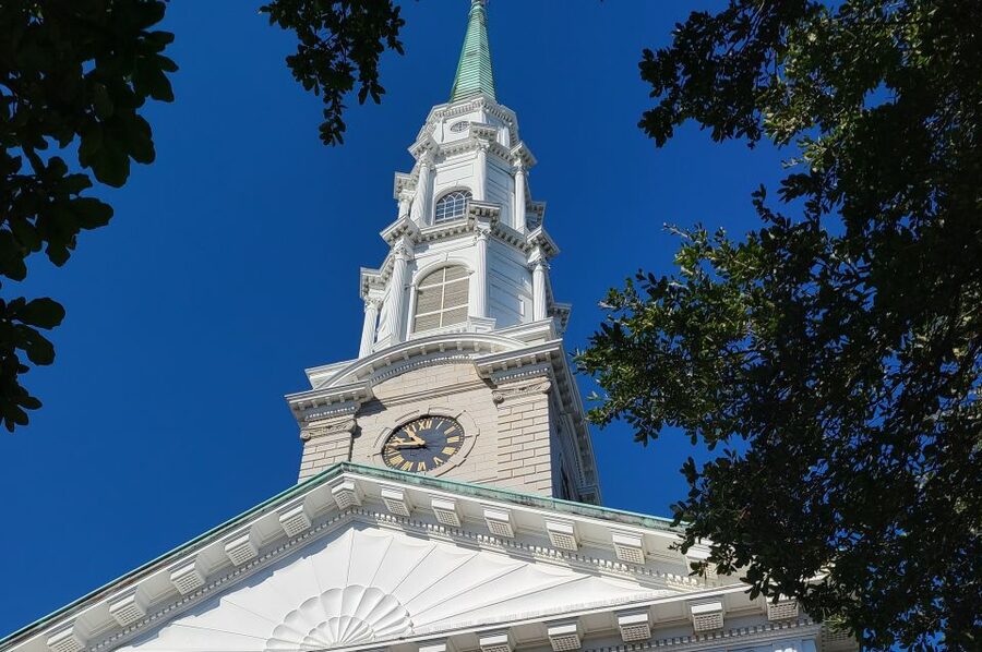 Savannah: "Savannah for Morons" Comedy Trolley Tour - What Savannah for Morons actually is