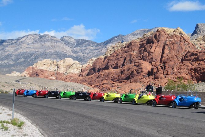 Scooter Car Tour of Red Rock Canyon with Transport from Las Vegas - Getting comfortable in the three-wheel scooter car