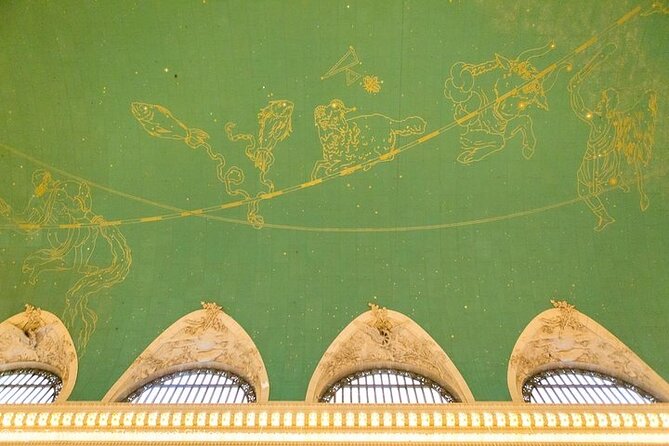 Secrets of Grand Central Station Walking Tour New York City - From grandeur to neglect and restoration