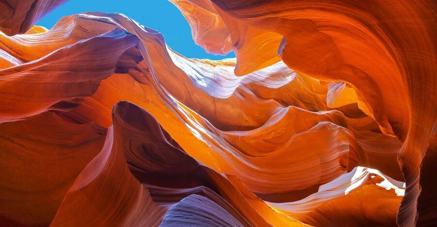 Sedona or Flagstaff: Horseshoe Bend & Antelope Canyon X Tour - The long road from Sedona or Flagstaff