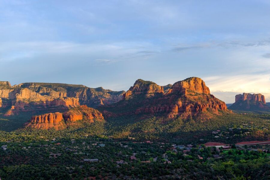 Sedona or Flagstaff: Horseshoe Bend & Antelope Canyon X Tour - Glen Canyon Dam and Lake Powell