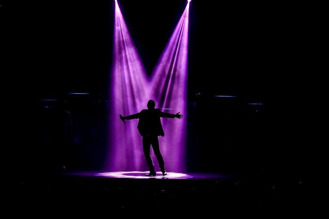 SIX Show in Branson - Comedy, audience interaction, and the brothers’ personalities