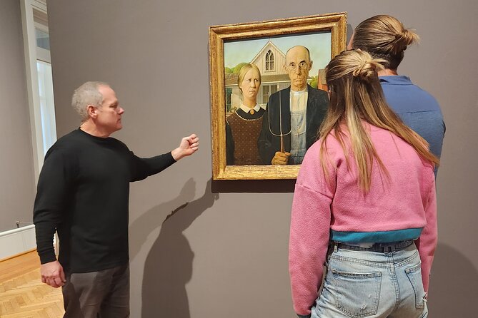 Skip-the-line: Art Institute of Chicago Guided Tour - What the small group changes