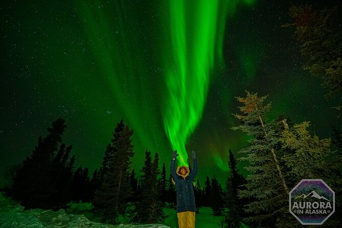 SkyChase™ | Northern Lights Experience - Free Photography & More - Campfire food and the mobile lodge