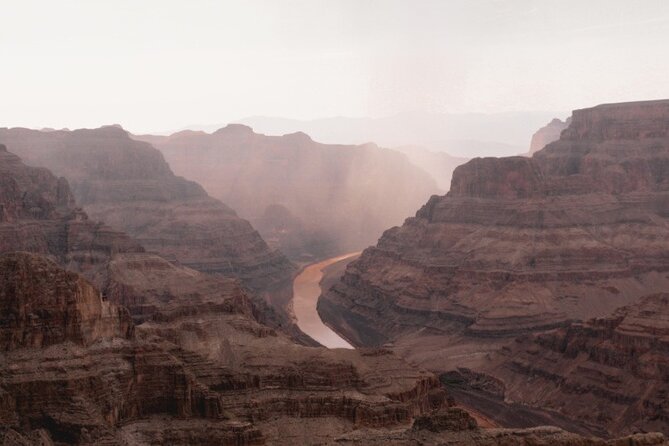 Small Group Grand Canyon, Hoover Dam, 7 Magic Mountains VIP Tour - Food, drinks, and the long return ride