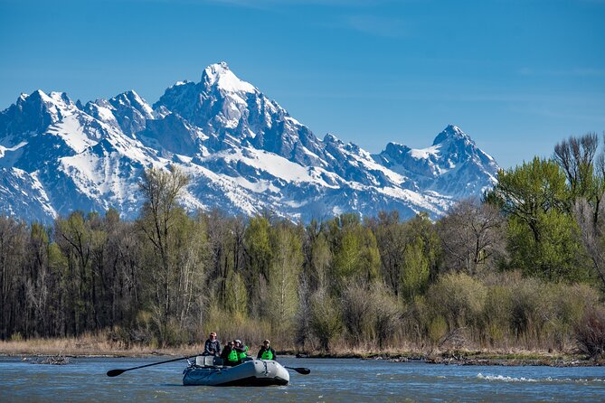 Snake River Scenic Float - Meeting in Wilson and getting onto the river