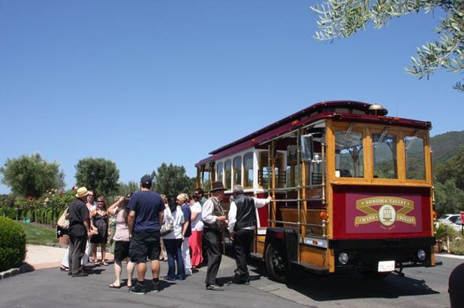 Sonoma Valley Open Air Wine Trolley Tour - Comfort, weather, and the bus backup