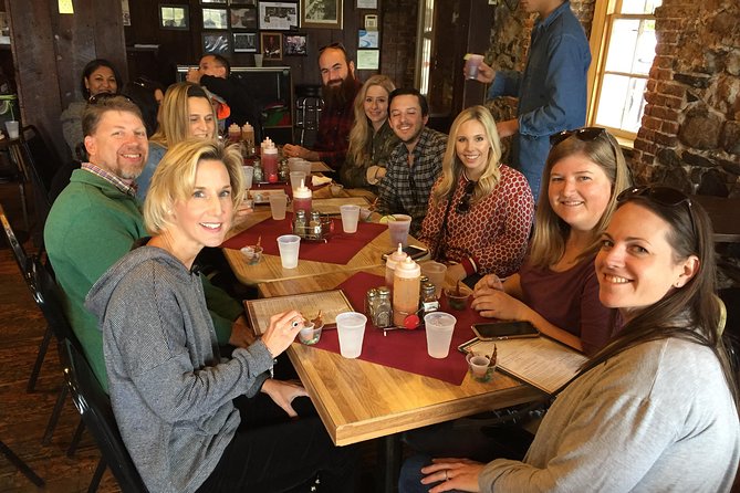 Southern Flavors Food, Pub Crawl, and History Walking Tour - Six stops between Broughton Street and River Street