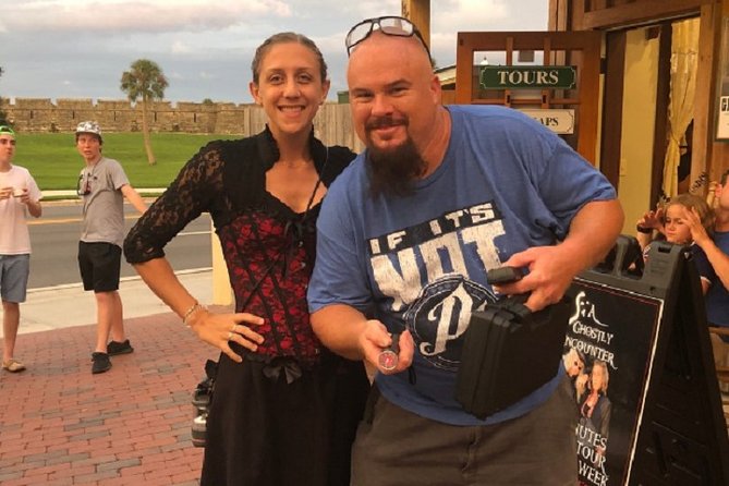 St. Augustine Ghost Tour: A Ghostly Encounter - The City Gate and other haunted corners