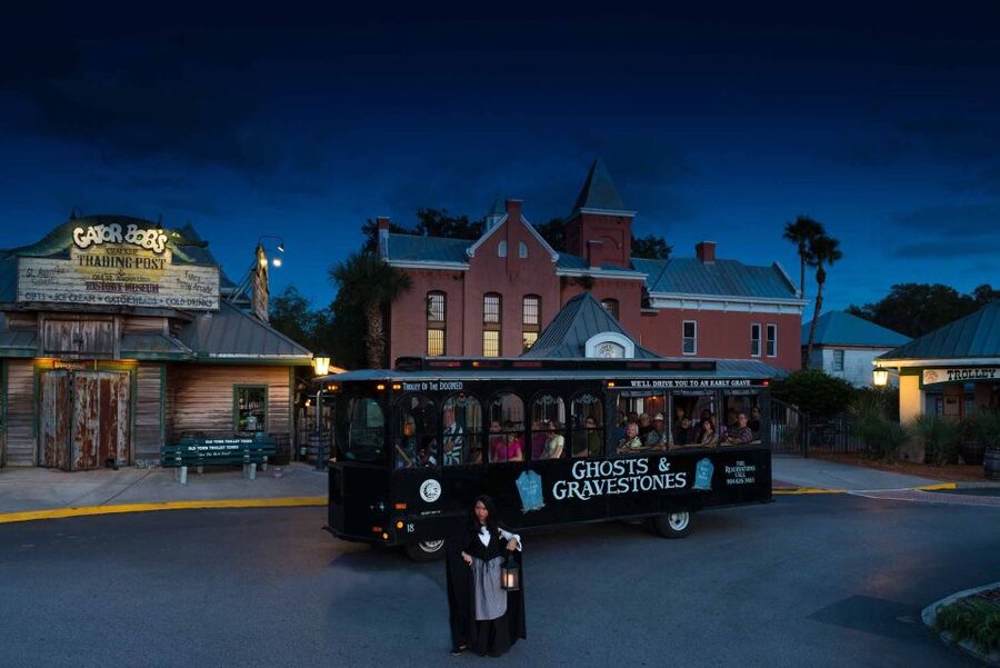 St. Augustine: Ghosts and Gravestones Old Town Trolley Tour - Riding through the darker side of St. Augustine