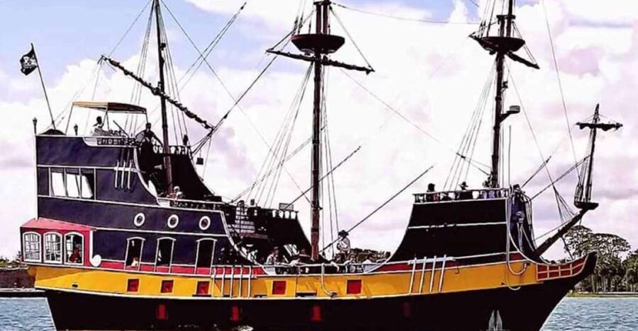 St. Augustine: Treasure Hunt Cruise with Onboard Show - A 15-minute safety briefing before the action