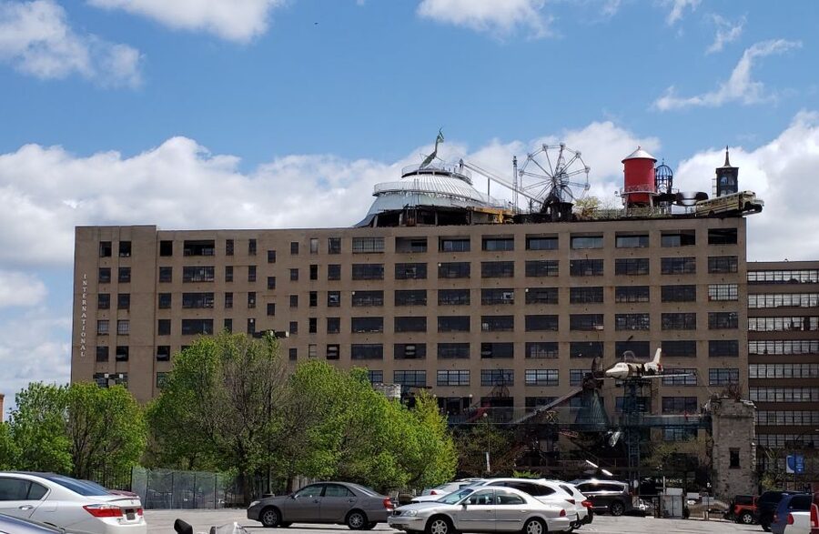 St Louis: 75-Minute City Trolley Tour - Union Station, Forest Park, and the museums
