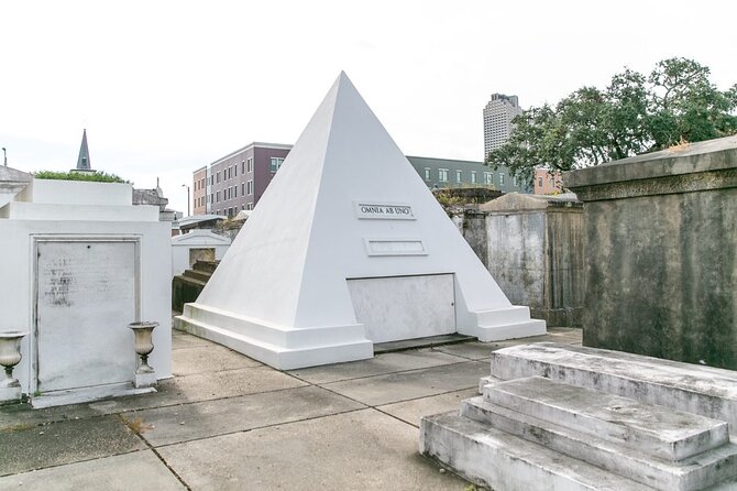 St. Louis Cemetery No. 1 Official Walking Tour - Entering the City of the Dead