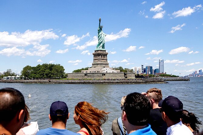 Starship Landmark 90 Minute Sightseeing Cruise - The Brooklyn Bridge and lower Manhattan