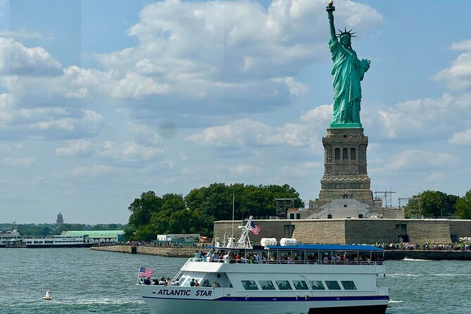 Starship Landmark 90 Minute Sightseeing Cruise - The Empire State Building and South Street Seaport