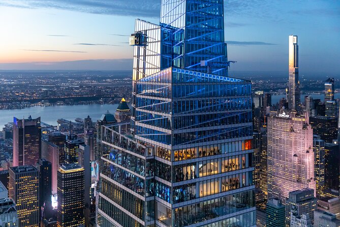SUMMIT One Vanderbilt Experience Ticket - LEVITATION: two glass boxes over Manhattan