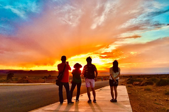 Sunset Tour of Monument Valley - Stop 1: West Mitten and East Mitten views