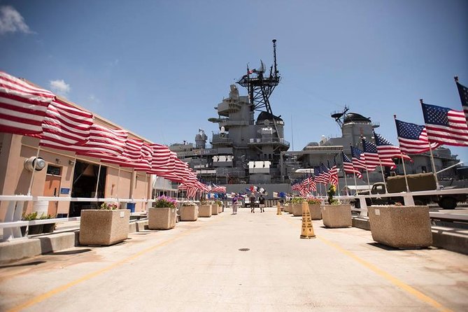 The Best of Pearl Harbor Full Day Tour - The guide can make or break a day like this