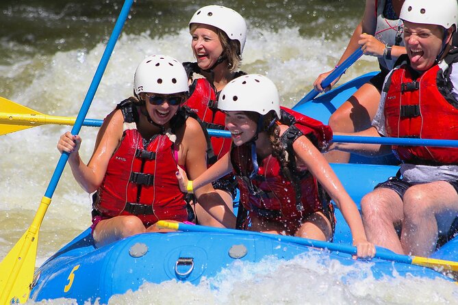 The Best Whitewater Rafting - Getting ready with the guide and equipment