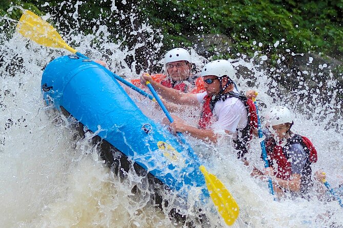 The Best Whitewater Rafting - What the two-hour river ride feels like