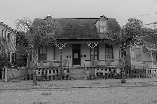 The Historic Galveston Ghost Tour - The Mansard House delivers the most extreme folklore