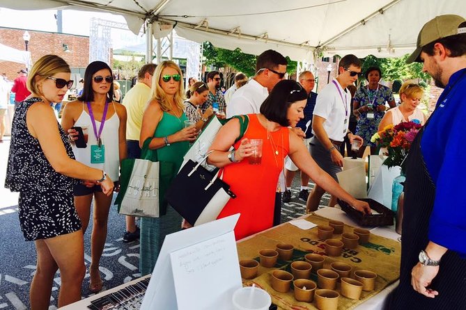 Undiscovered Charleston: Half Day Food, Wine & History Tour with Cooking Class - Rainbow Row and Charleston’s picture-postcard center