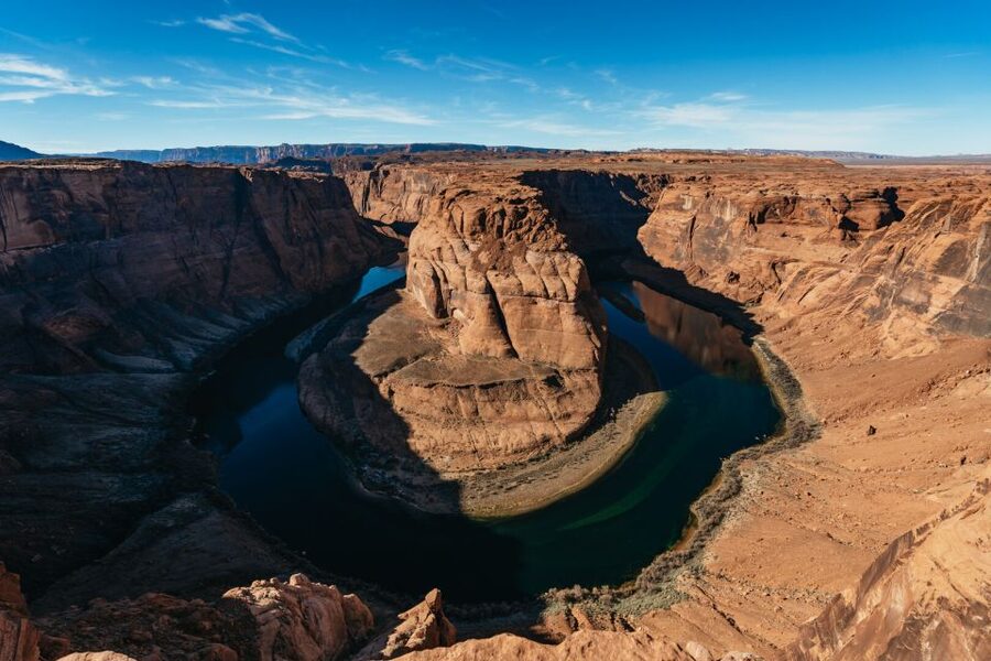 Vegas: Antelope Canyon & Horseshoe Bend Tour at Golden Hour - Horseshoe Bend and the Colorado River curve