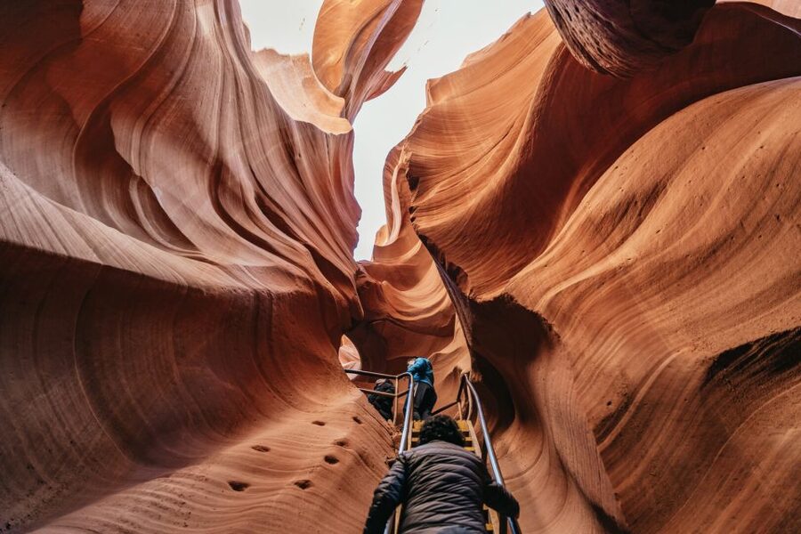 Vegas: Antelope Canyon & Horseshoe Bend Tour at Golden Hour - Lunch, supplies, and the Glen Canyon viewpoint