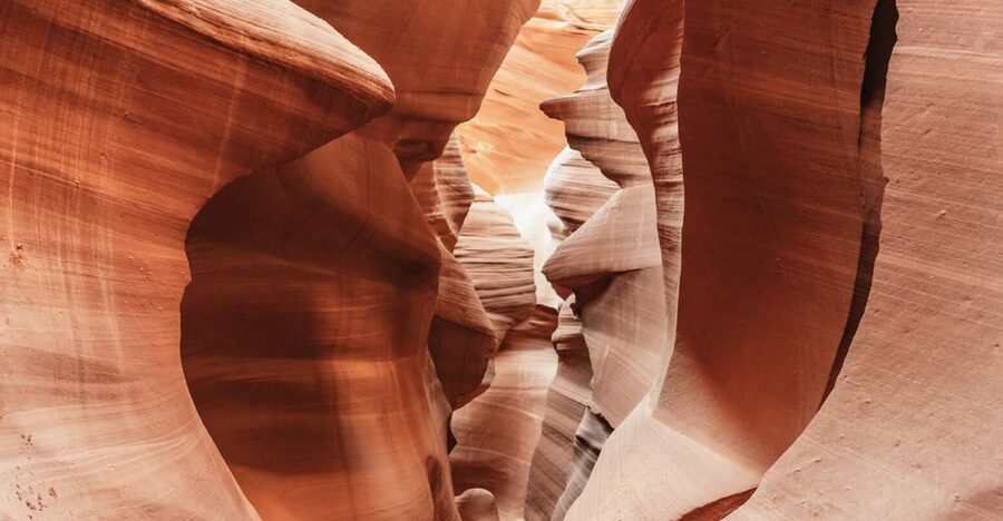 Vegas: Antelope Canyon & Horseshoe Bend Tour at Golden Hour - The long ride back to Las Vegas