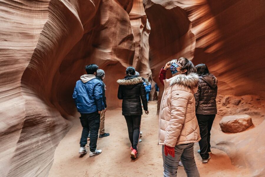 Vegas: Antelope Canyon & Horseshoe Bend Tour at Golden Hour - Practical tips for a smoother day