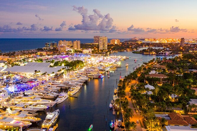 Venice of America Tour | Millionaire's Row | Complimentary Drinks - Why Fort Lauderdale looks different from the water