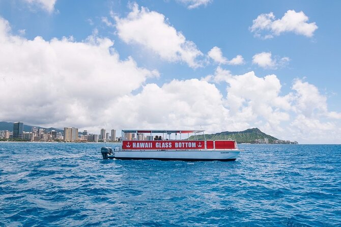 Waikiki Glass Bottom Boat Cruise - The crew makes a big difference