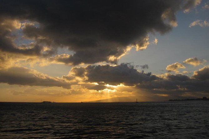 Waikiki Signature Sunset Catamaran Sail - Is $89.95 a fair price?
