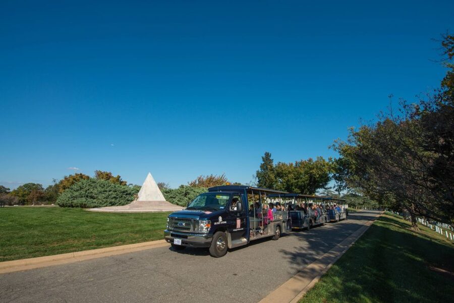 Washington DC: Arlington Nat. Cemetery Ticket & Tram Tour - Coast Guard Memorial, Ord and Weitzel Drive, and the pass-by sights