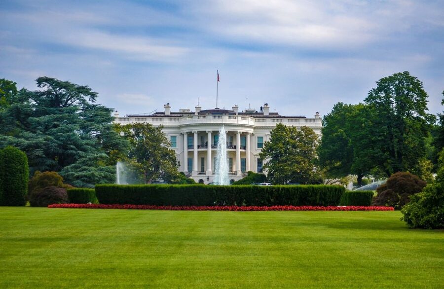 Washington DC: Bus Tour to the Highlights of the Capital - White House stop: important, but brief