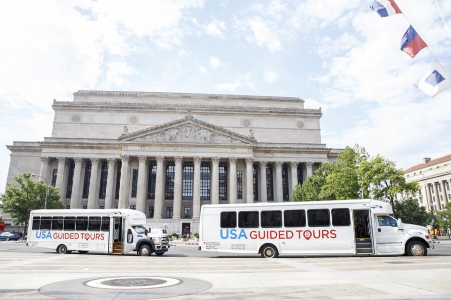Washington DC: Bus Tour to the Highlights of the Capital - World War II and World War I memorials