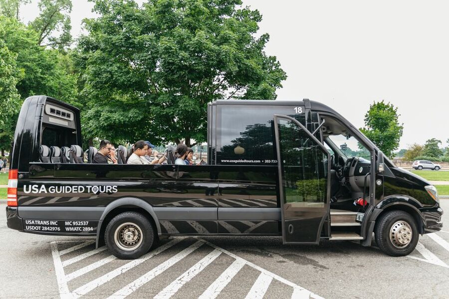 Washington, DC: Full-Day Tour with a Scenic River Cruise - Georgetown Waterfront and the lunch break