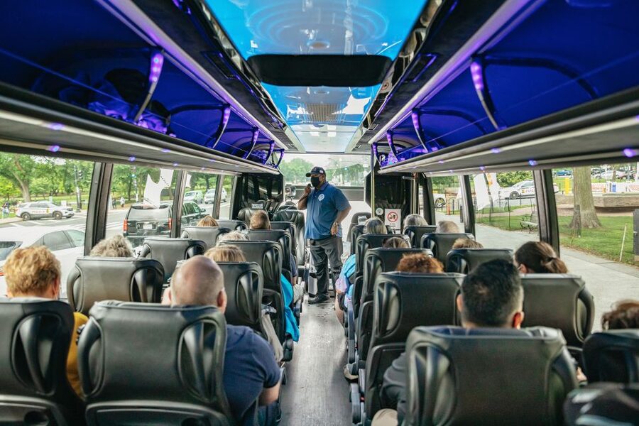 Washington, DC: Full-Day Tour with a Scenic River Cruise - Who will enjoy this six-hour format?