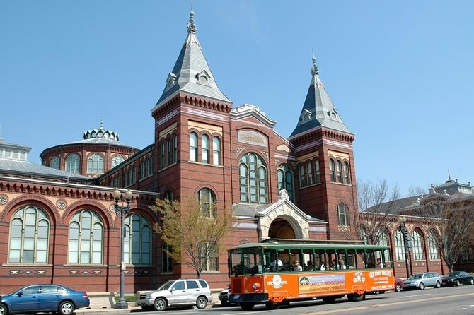 Washington DC Hop-On Hop-off Trolley Tour with 15 Stops - Stop 6: The Washington Monument and central Mall