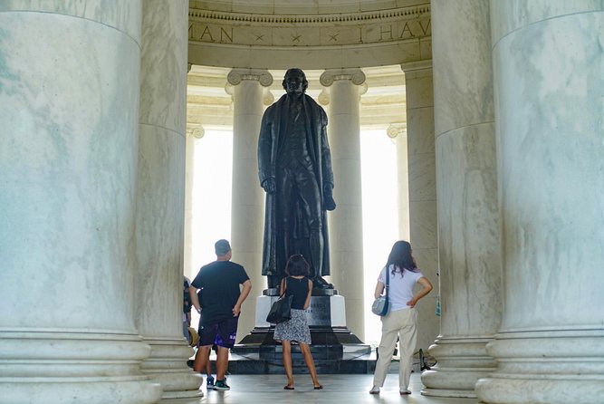 Washington DC in One Day: Guided Sightseeing Tour - The Bus Choice and What It Changes
