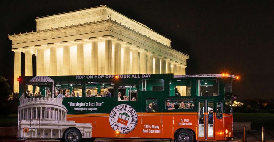 Washington DC: Monuments by Moonlight Nighttime Trolley Tour - Why Washington is especially good at night