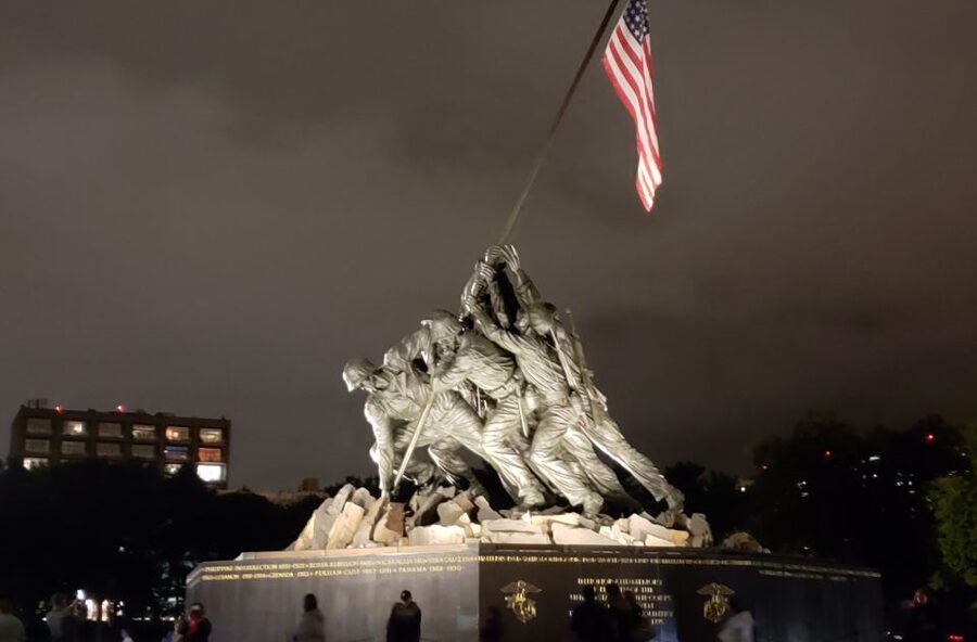 Washington DC: Monuments by Moonlight Nighttime Trolley Tour - Stop one: FDR and Martin Luther King Jr. Memorials