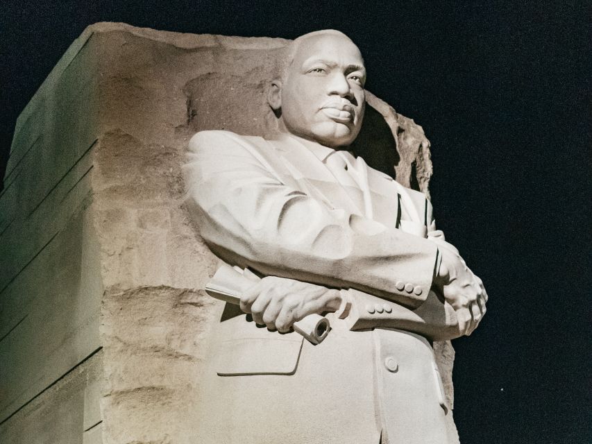 Washington DC: Monuments by Moonlight Nighttime Trolley Tour - Is $48 a good value?